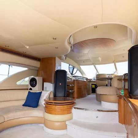 Ea Antalya Yatch * 케메르