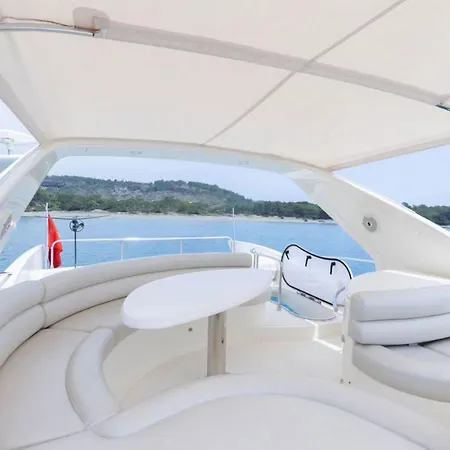 Ea Antalya Yatch 보트호텔